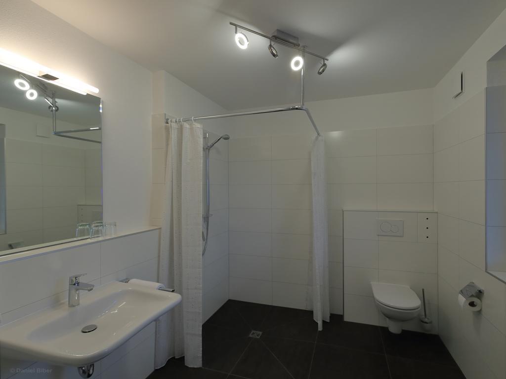 Hewen Apartments Engen Room photo